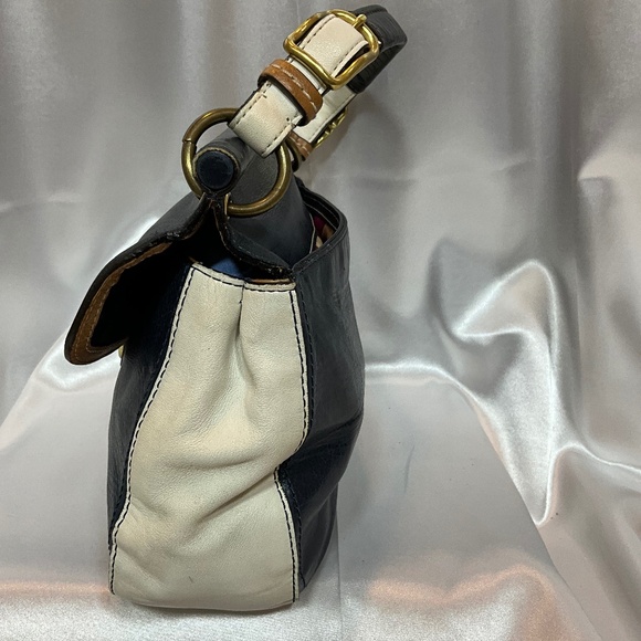 Coach shoulder/Crossbody, Navy & White   40-A4b - Picture 4 of 10